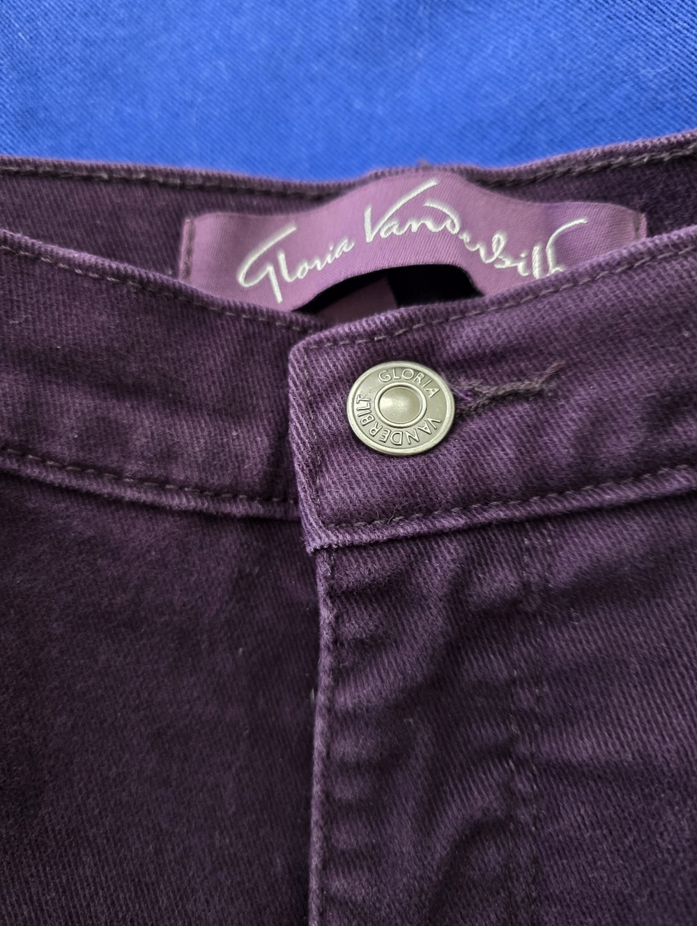 Gloria Vanderbilt Amanda Size 12P Dark Purple Jeans EUC